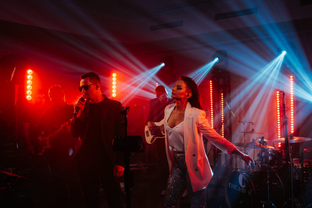 Aidas Sounds DJ paslaugos DJ renginiui DJ vestuvems, Muzikos grupe, Igarsinimas, apsvietimas